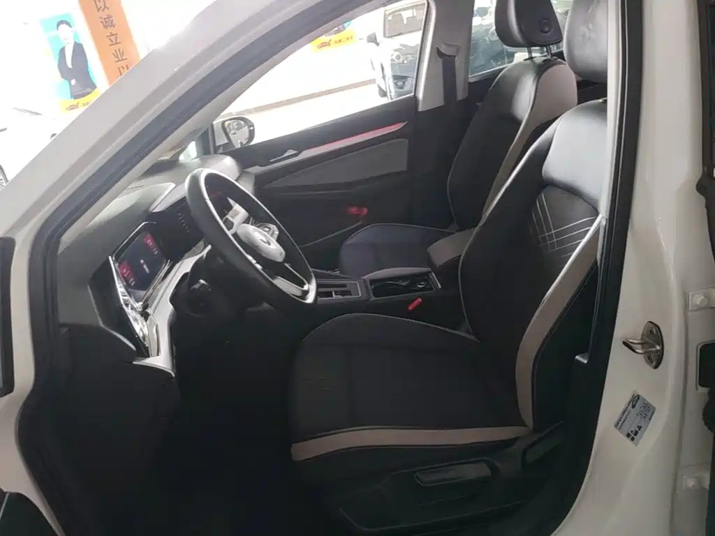 Volkswagen Golf — миниатюра 15