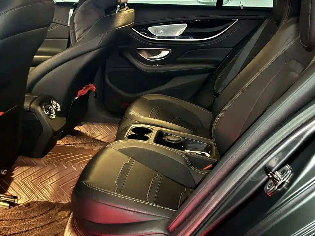 Mercedes-Benz AMG GT — миниатюра 9