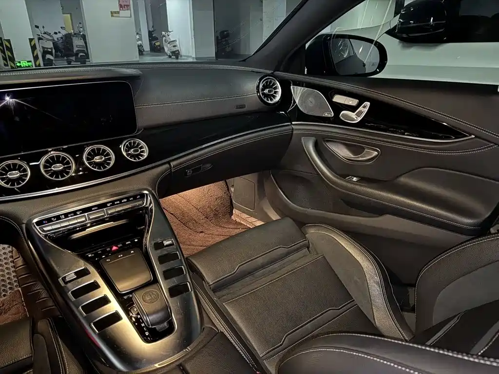 Mercedes-Benz AMG GT — миниатюра 11