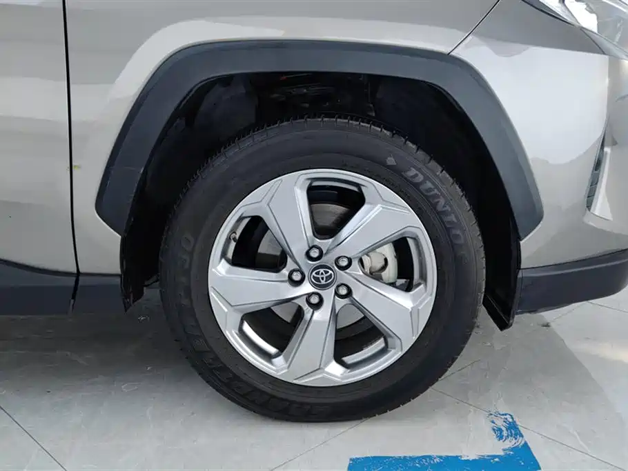 Toyota RAV4 2022 2.0L CVT Plus