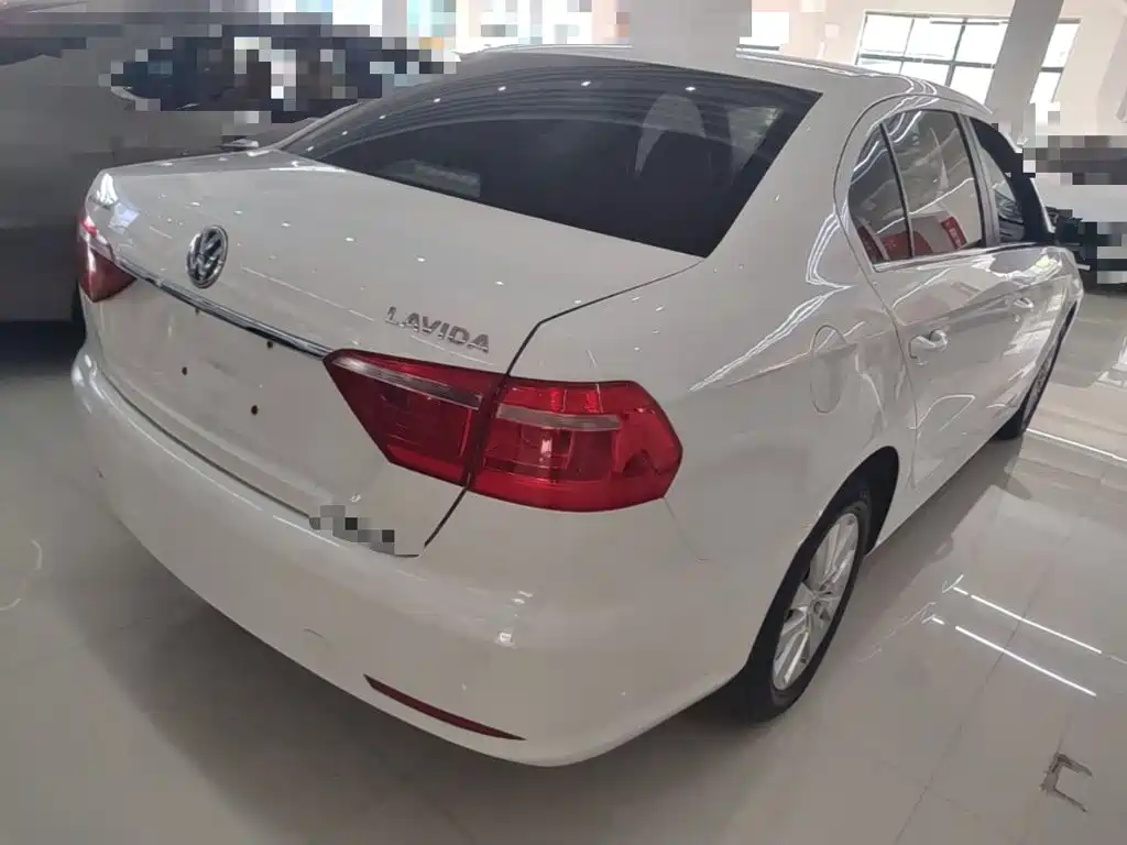 Volkswagen Lavida — миниатюра 7