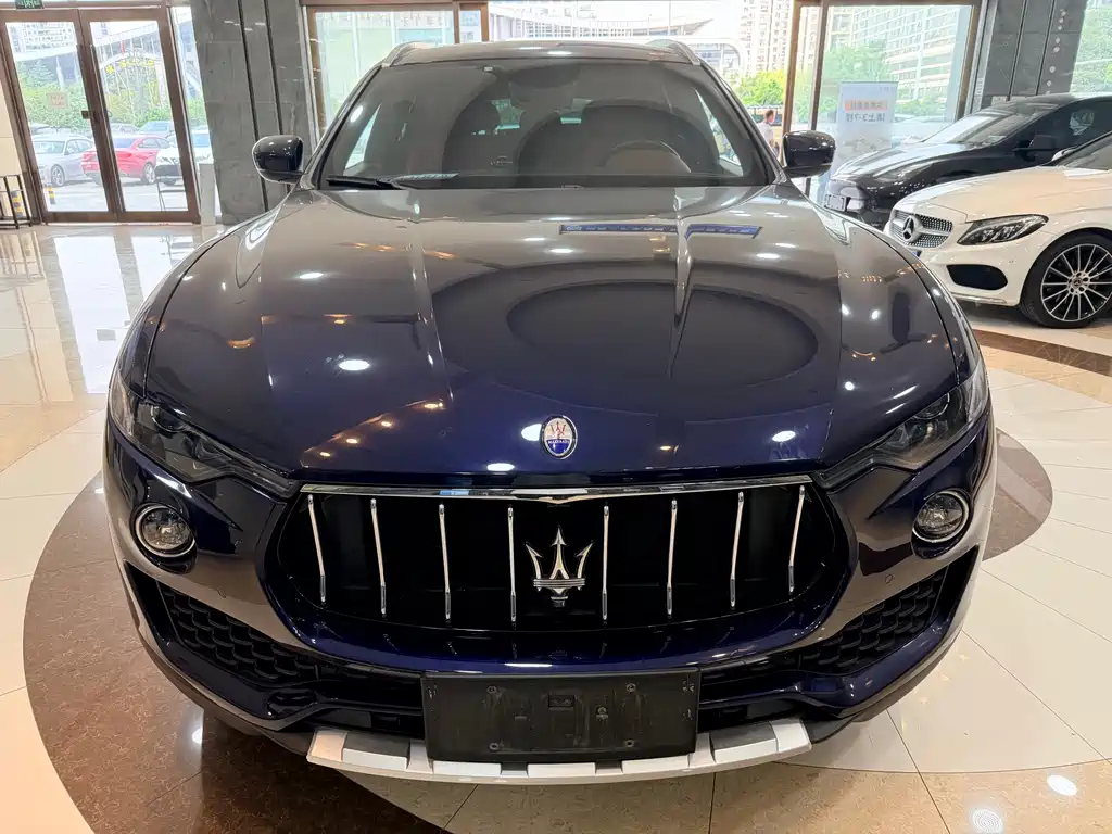 Maserati Levante — миниатюра 2