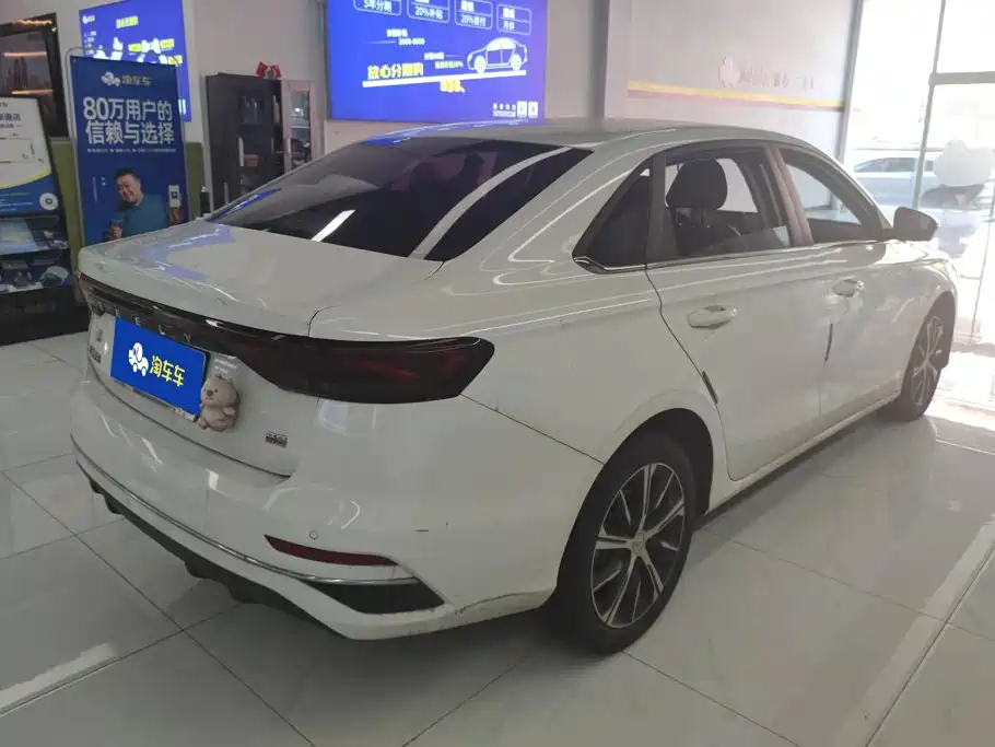 Geely Emgrand — миниатюра 3