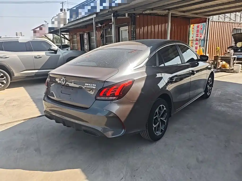 MG MG5 — миниатюра 7