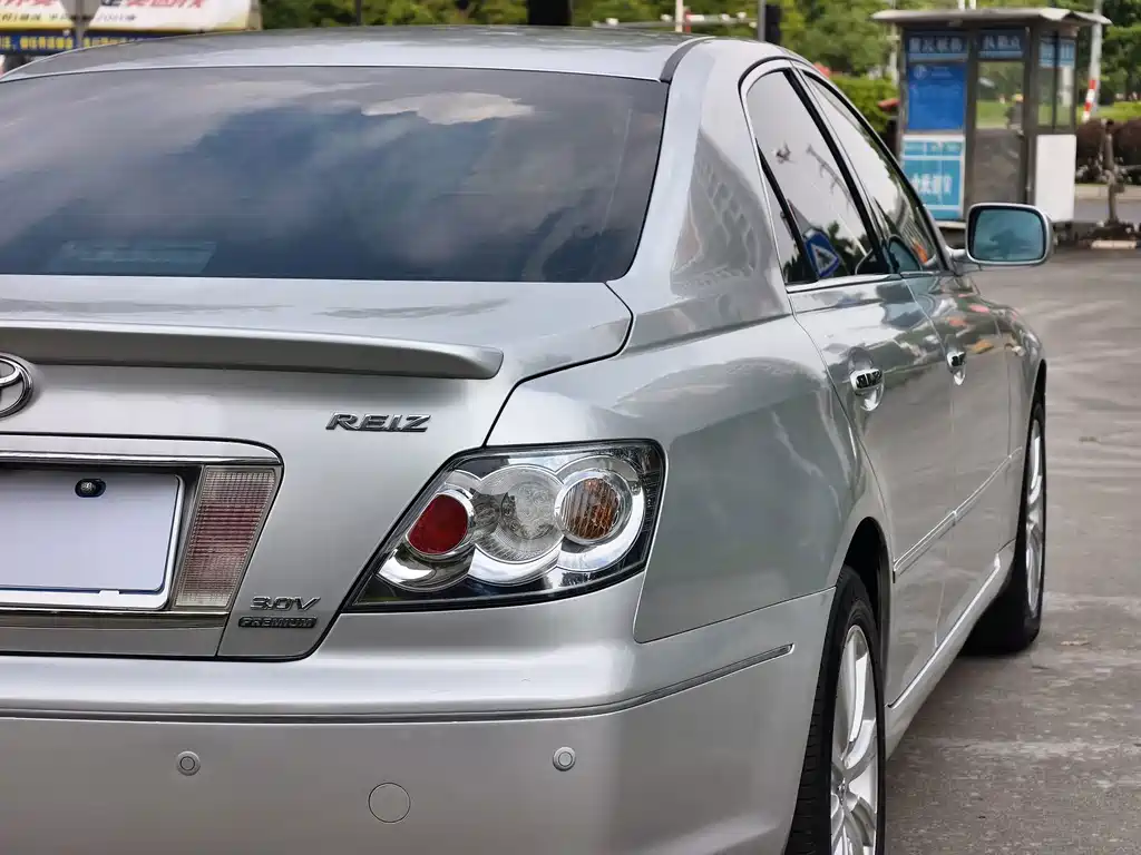 Toyota Reiz — миниатюра 22