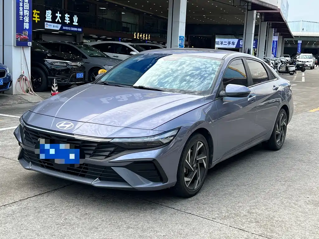Hyundai Elantra 2024