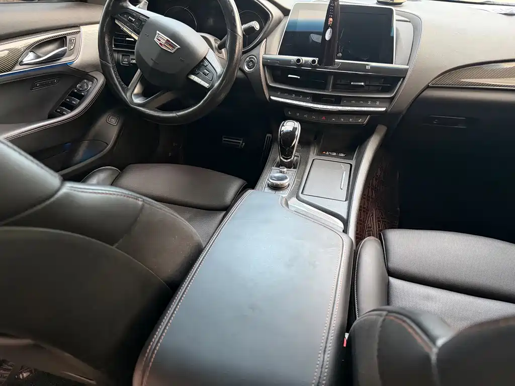 Cadillac CT5 — миниатюра 22