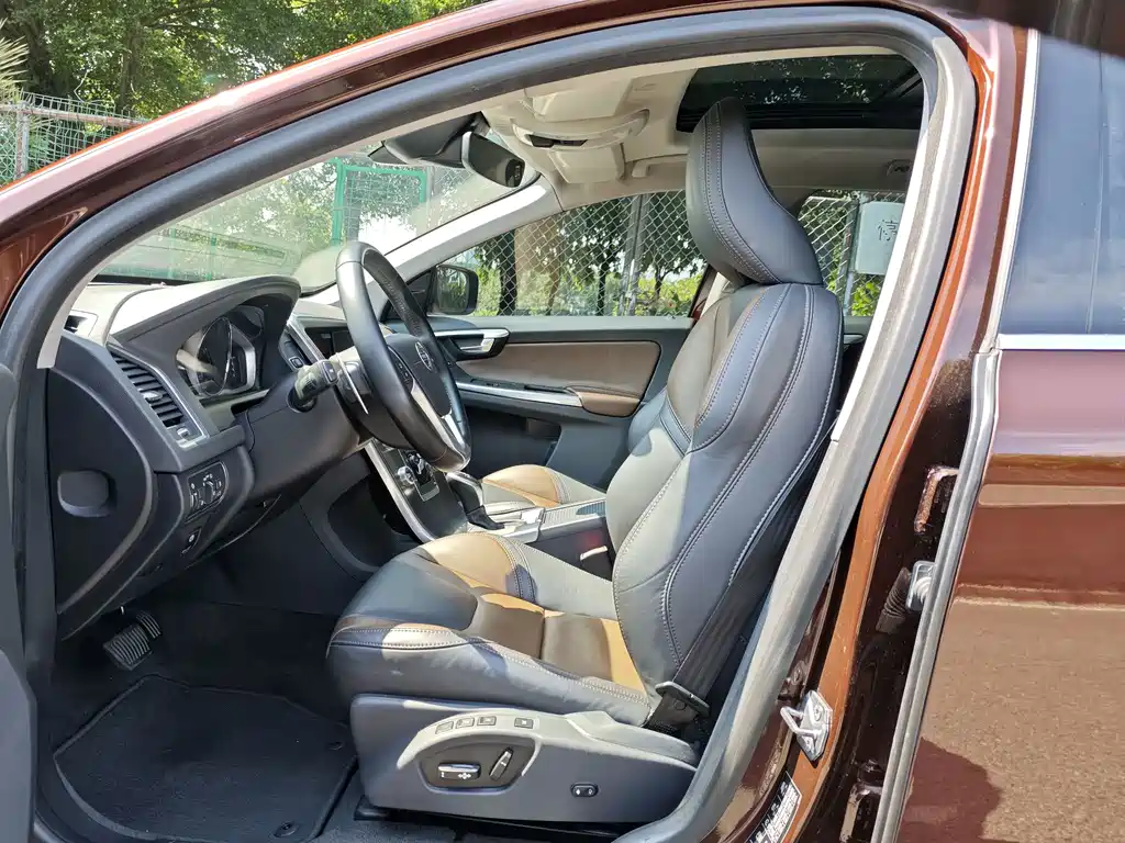 Volvo XC60 (Import) — миниатюра 5