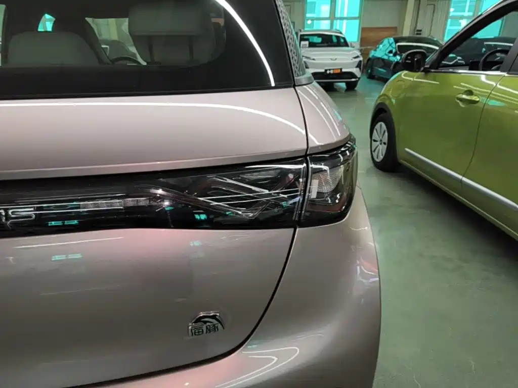 BYD Dolphin — миниатюра 8