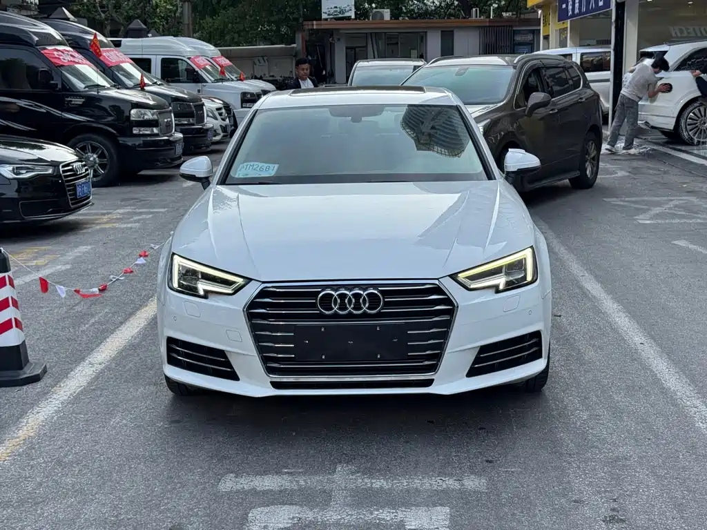 Audi A4L 2017