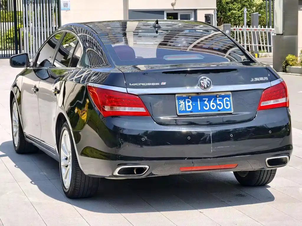 Buick LaCrosse — миниатюра 6