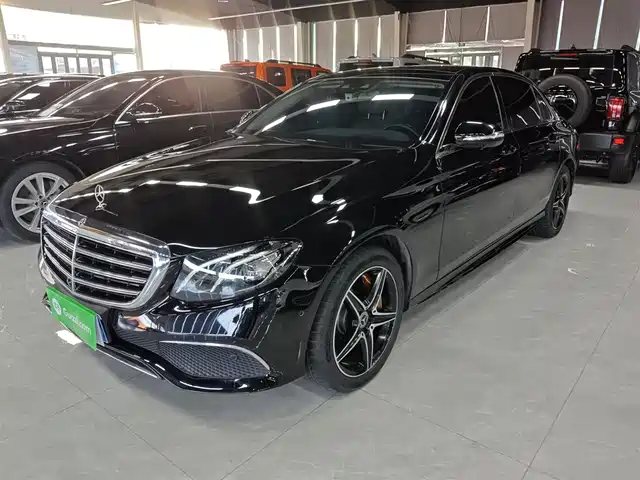 MERCEDES BENZ E CLASS