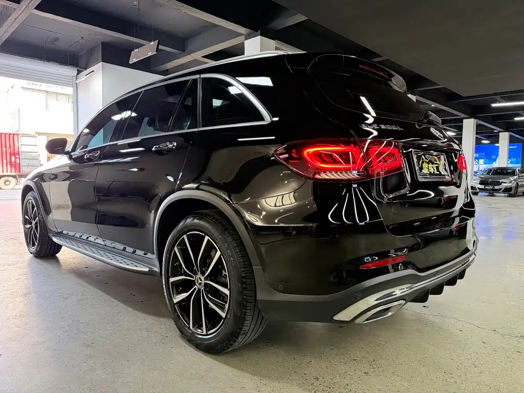 Mercedes-Benz GLC — миниатюра 12