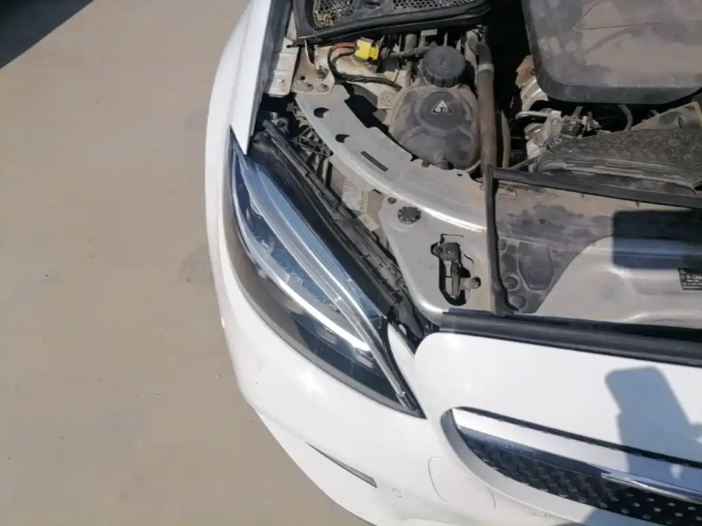 Mercedes-Benz C-Class — миниатюра 11