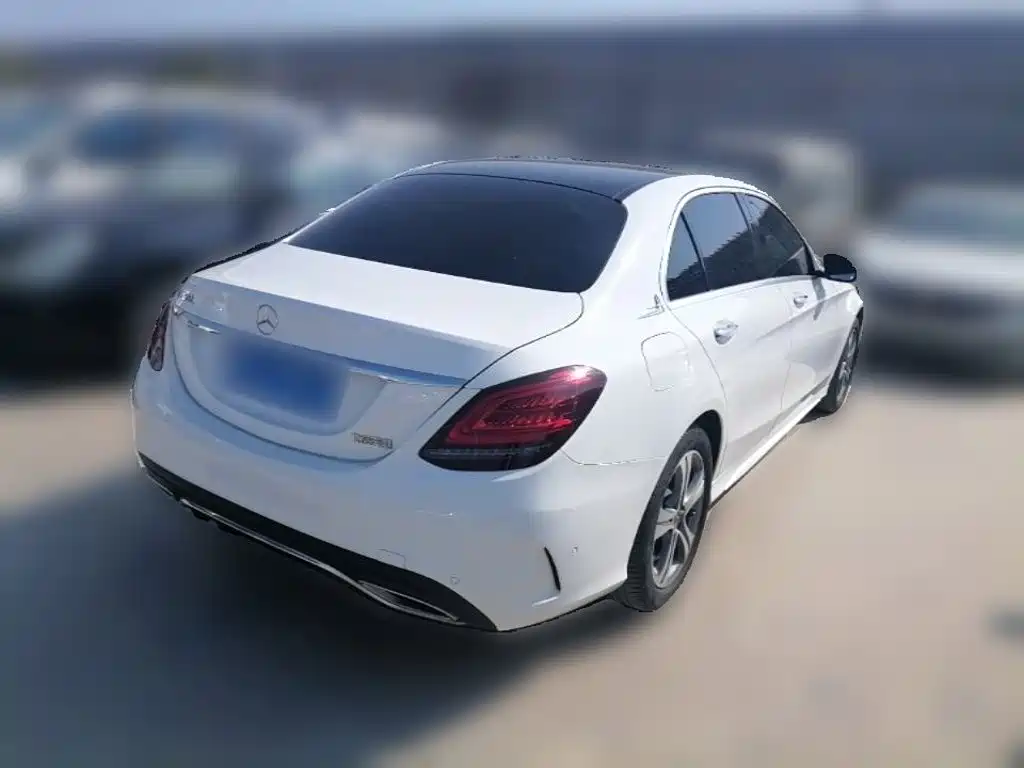 Mercedes-Benz C-Class — миниатюра 10