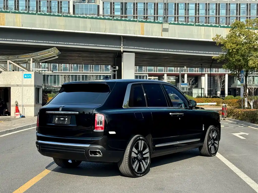 ROLLS-ROYCE CULLINAN