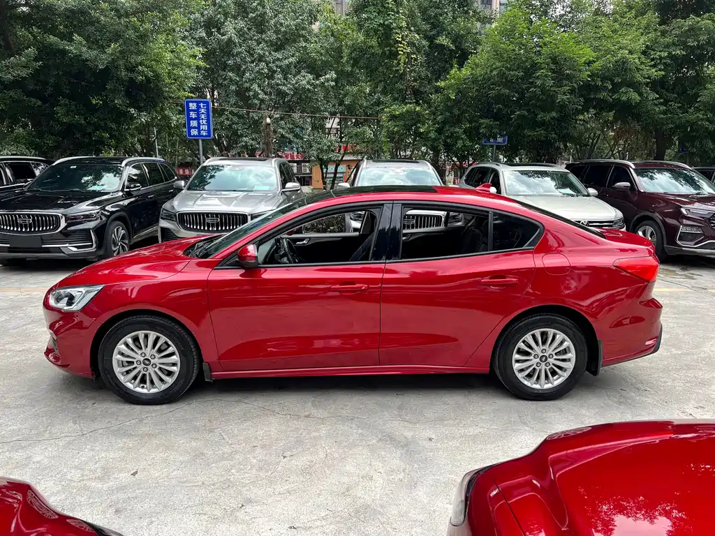 Ford Focus — миниатюра 6