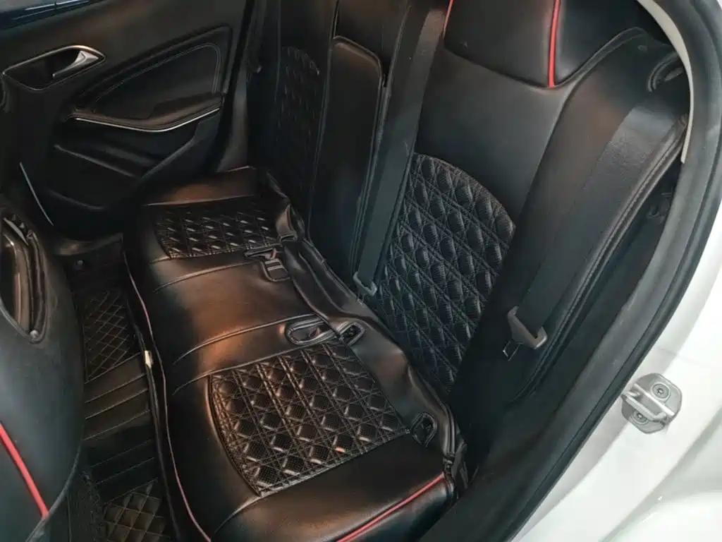 Mercedes-Benz GLA — миниатюра 17