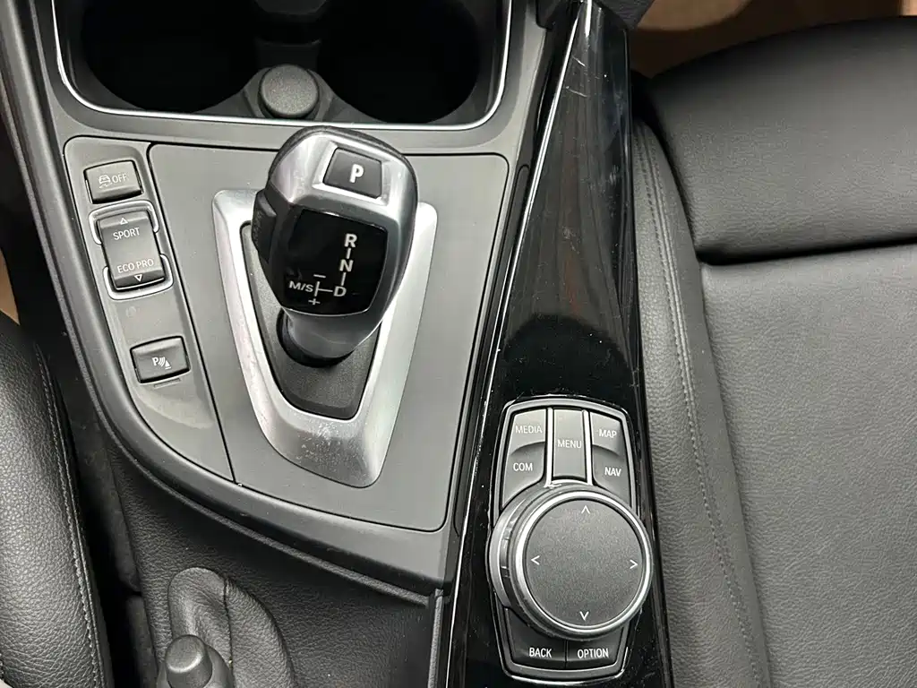 BMW 3 Series GT — миниатюра 12