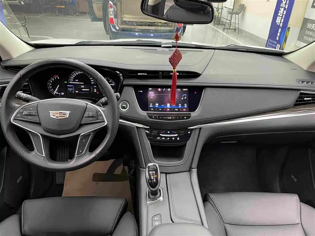 Cadillac XT5 — миниатюра 7