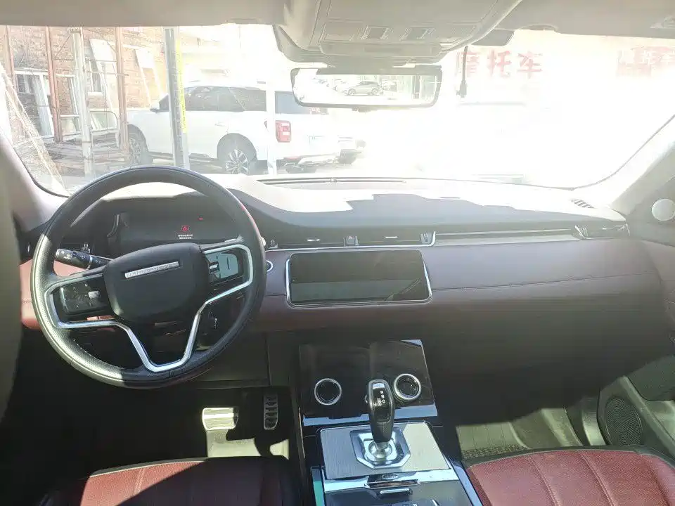 Land Rover Evoque — миниатюра 7