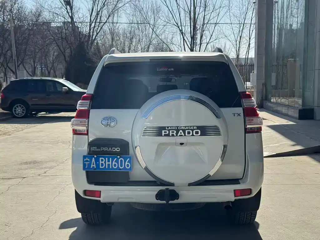 TOYOTA PRADO