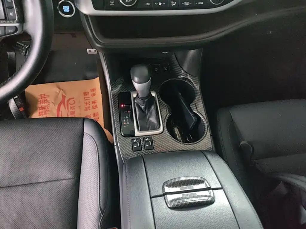 Toyota Highlander — миниатюра 14
