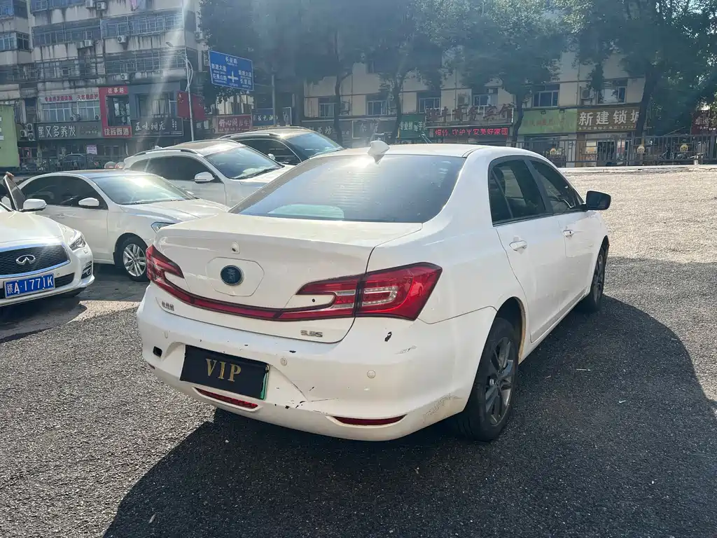 BYD Qin NEV — миниатюра 8