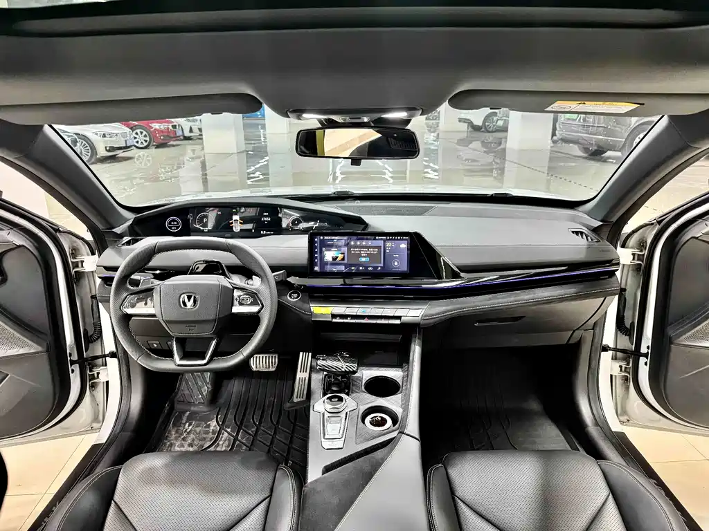 Changan UNI-V — миниатюра 8