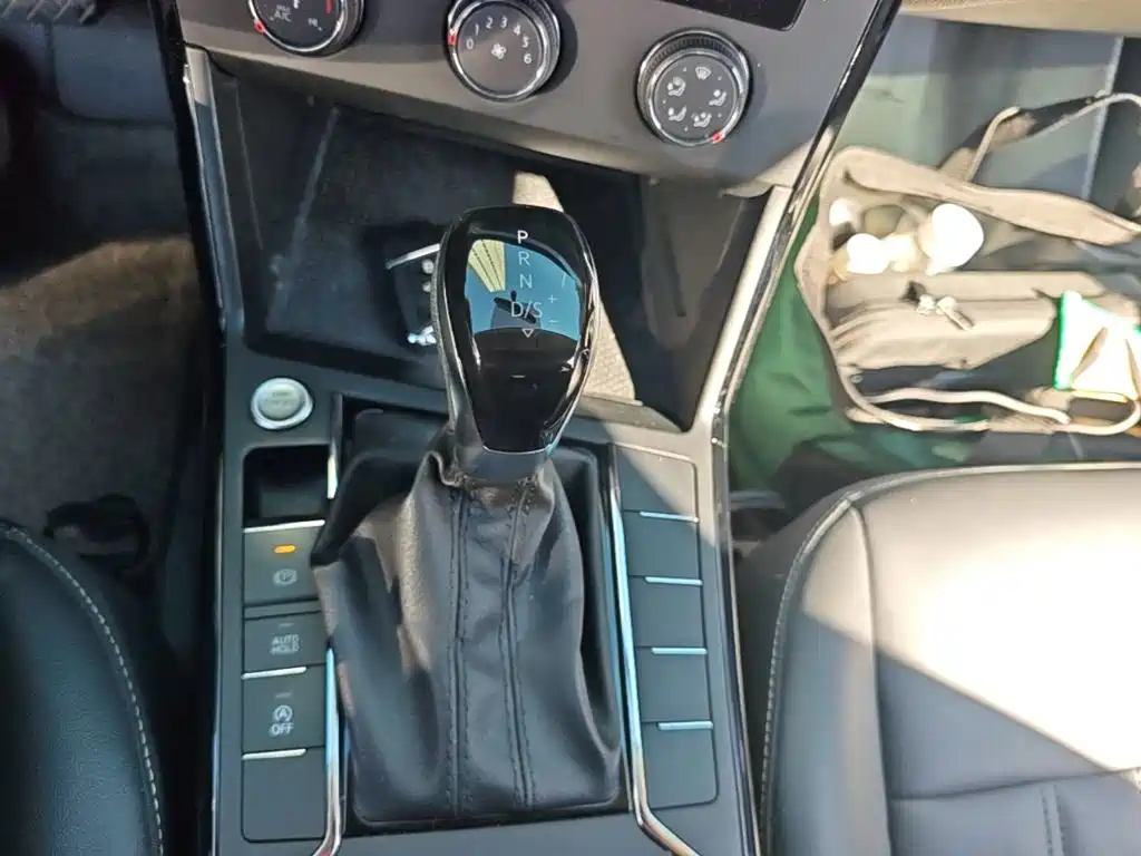 Volkswagen Passat — миниатюра 14