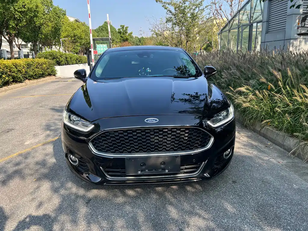 Ford Mondeo — миниатюра 2