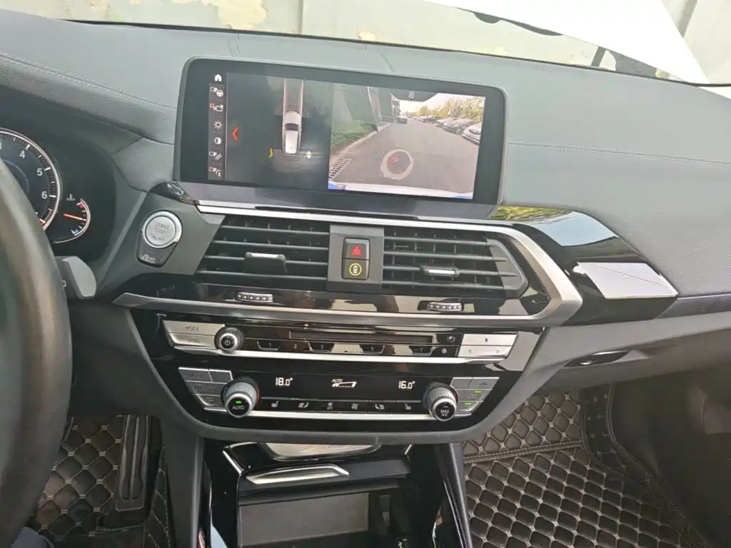 BMW X3 — миниатюра 13