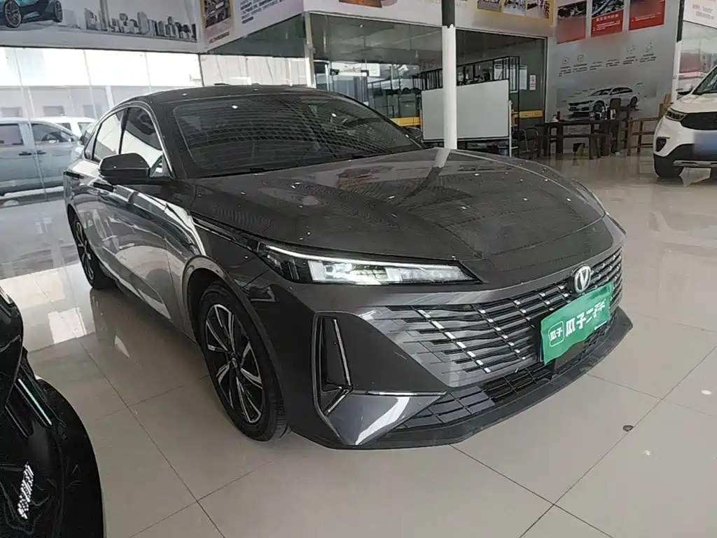 Changan Eado — миниатюра 4