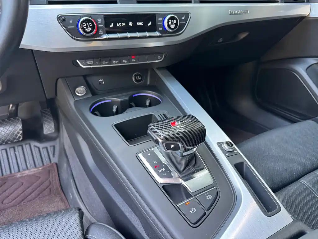 Audi A4L — миниатюра 10