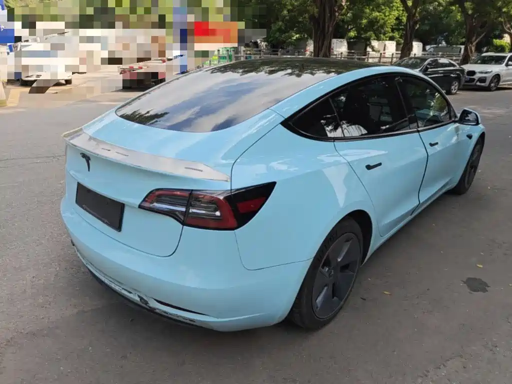Tesla Model 3 — миниатюра 7