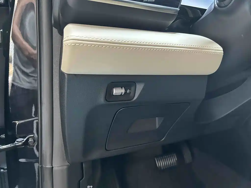 Geely Xingyue L — миниатюра 12