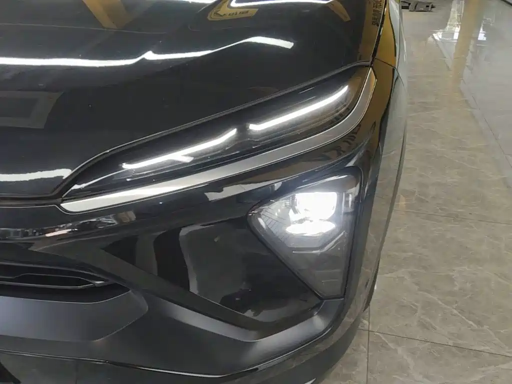 NIO EC6 — миниатюра 24