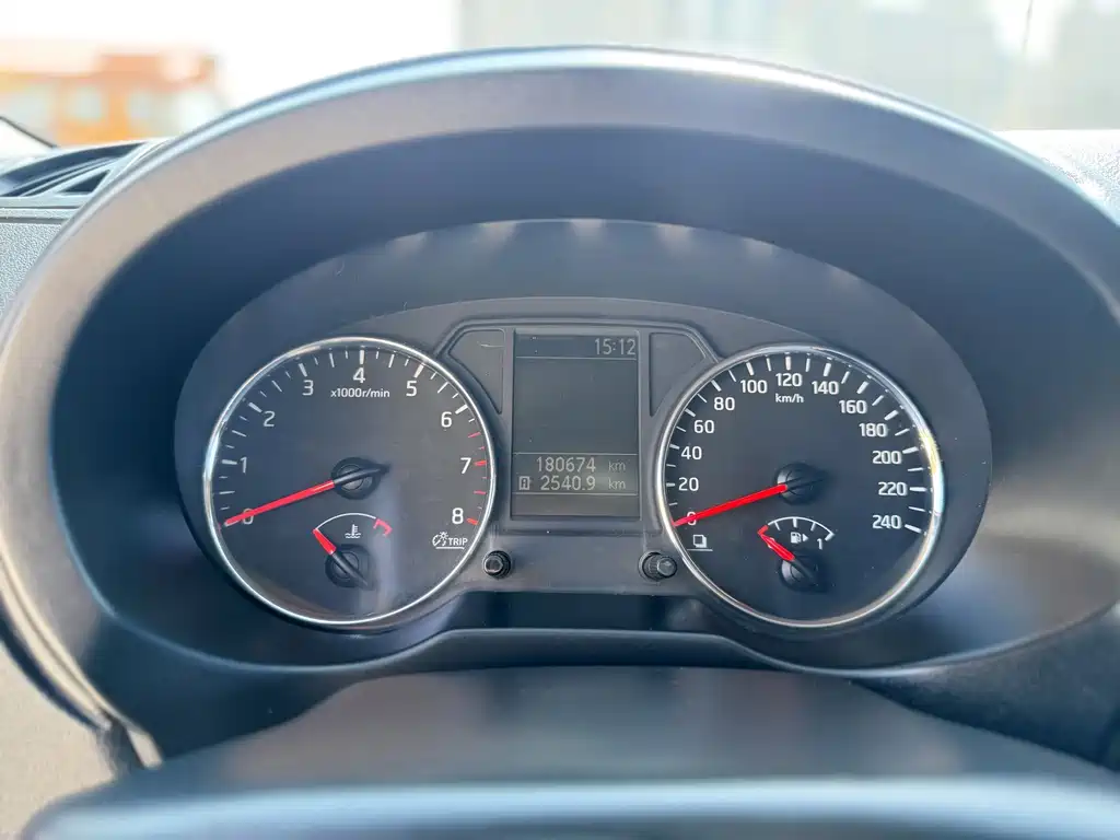 Nissan X-Trail — миниатюра 12