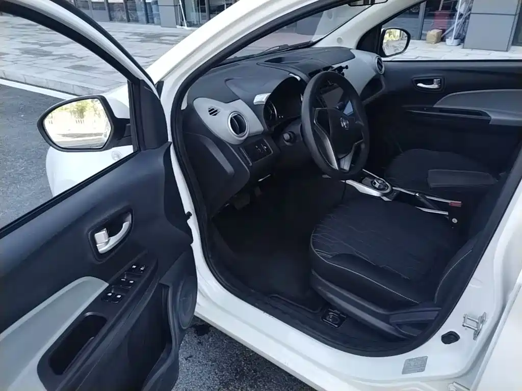 Changan Benben E-Star — миниатюра 19
