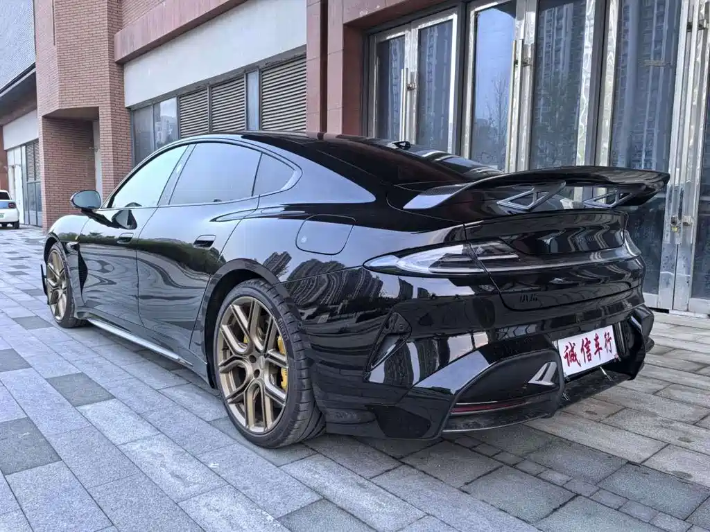 XIAOMI CAR XIAOMI SU7 ULTRA