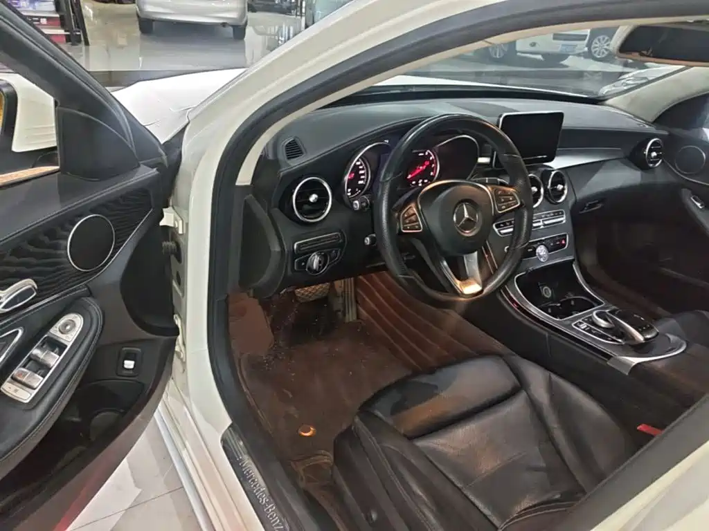 Mercedes-Benz C-Class — миниатюра 16