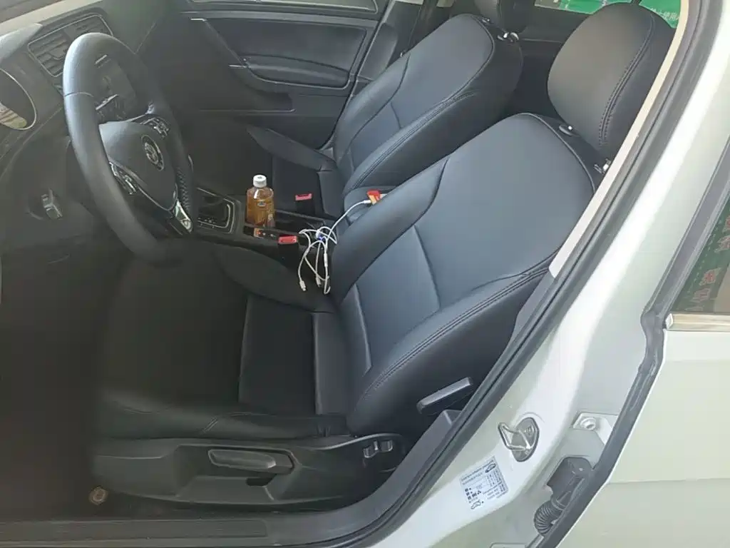 Volkswagen Golf — миниатюра 15