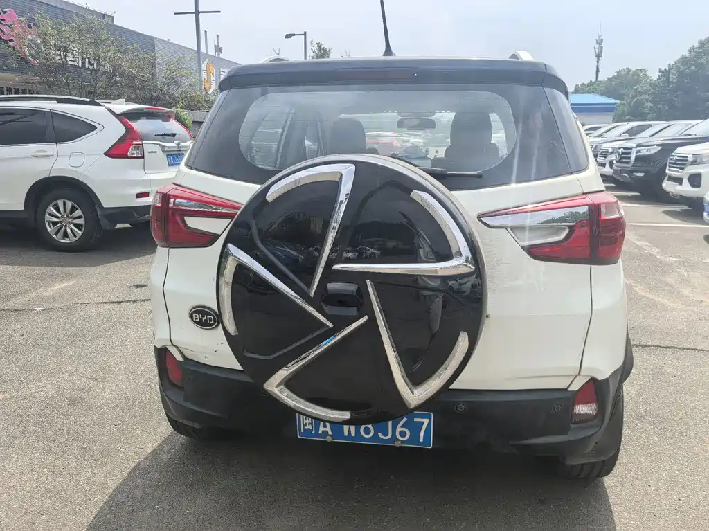 BYD Yuan — миниатюра 9