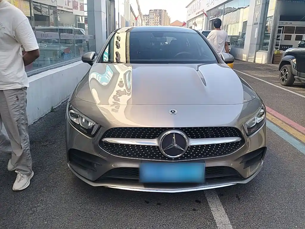 Mercedes-Benz A-Class — миниатюра 3