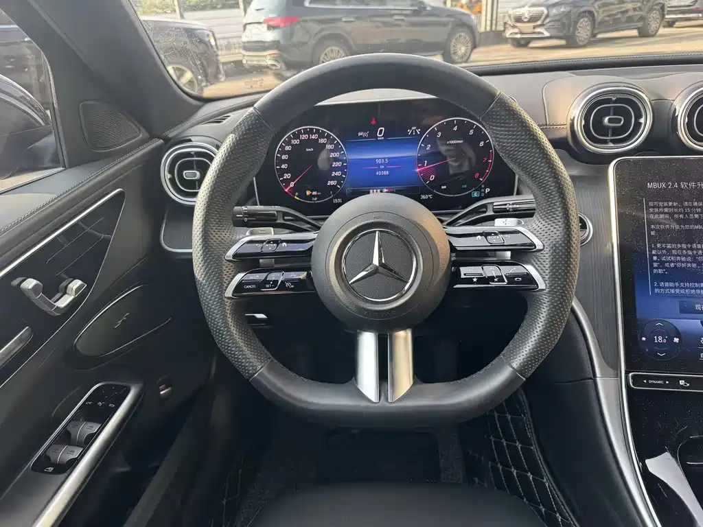 Mercedes-Benz C-Class — миниатюра 11