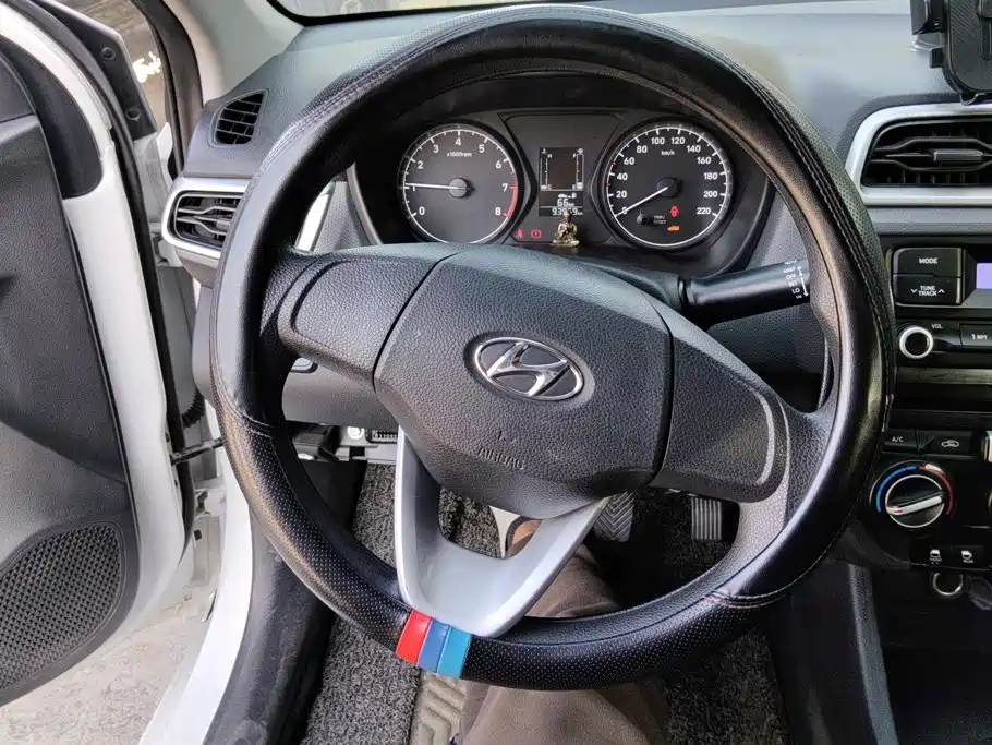 Hyundai Verna — миниатюра 15