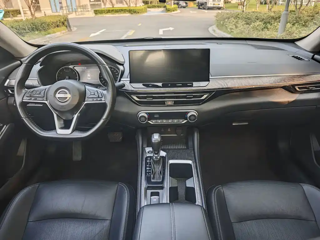 Nissan Teana — миниатюра 6