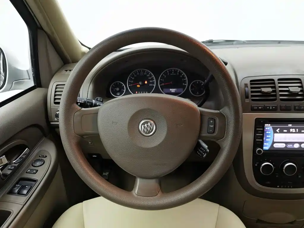 Buick GL8 — миниатюра 11