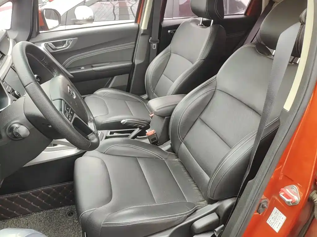 Geely Vision X3 — миниатюра 15