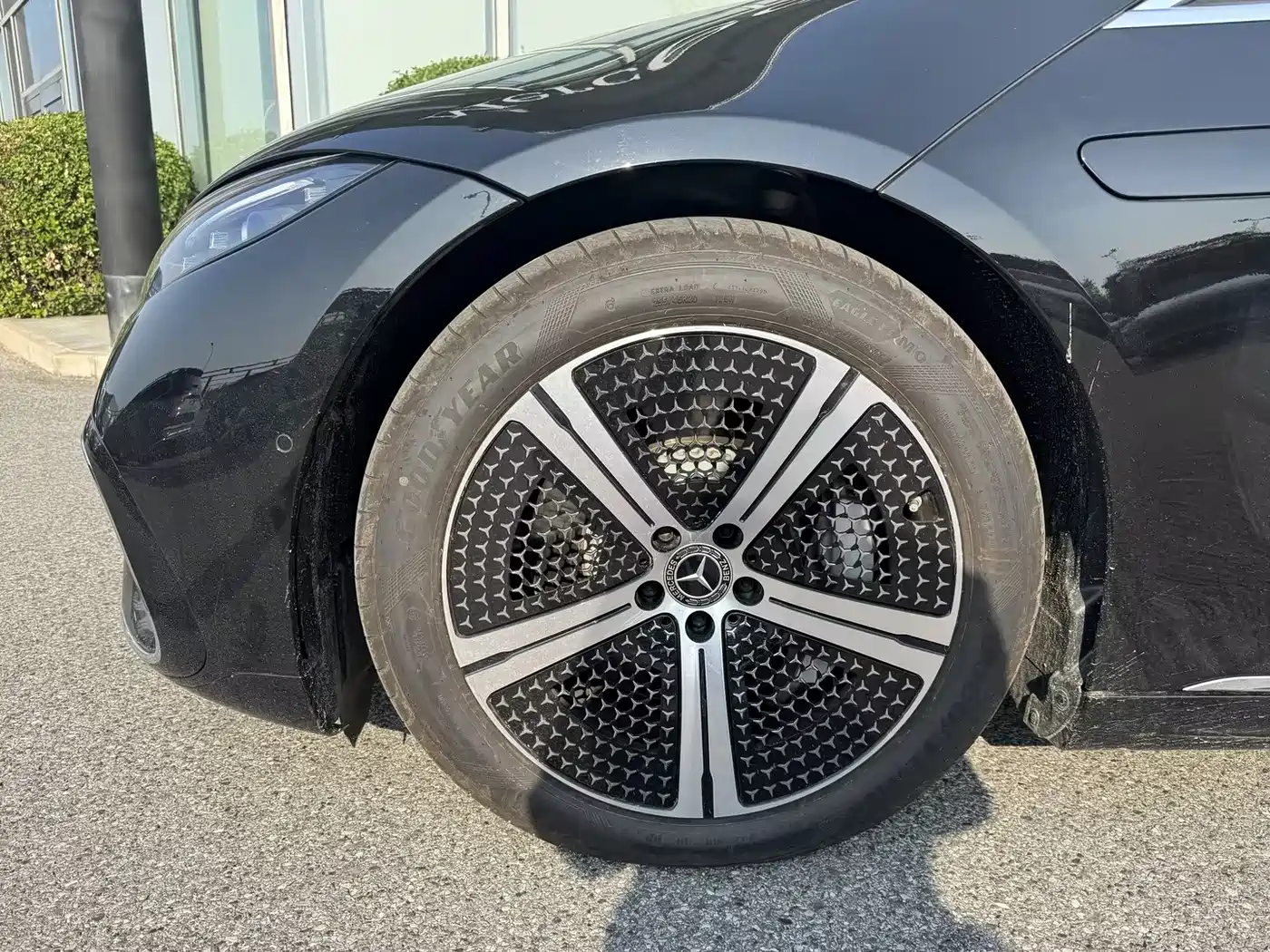 Mercedes-Benz EQS